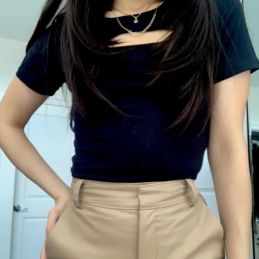 Simons cut-out top